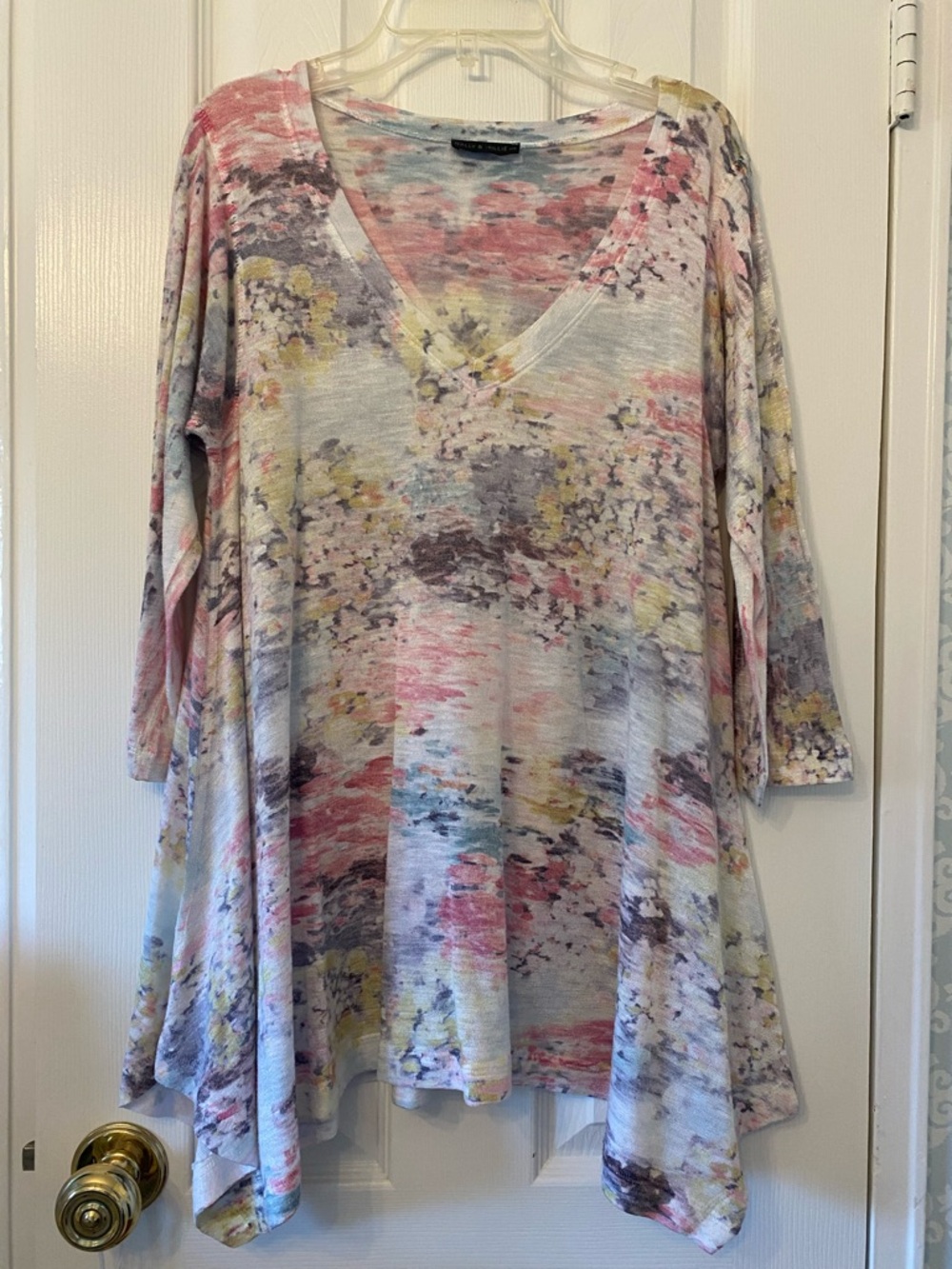 Bally & Milly shark bite tunic size small. good condition